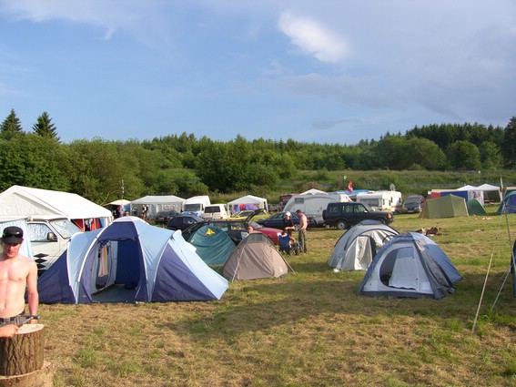 SH102303.JPG